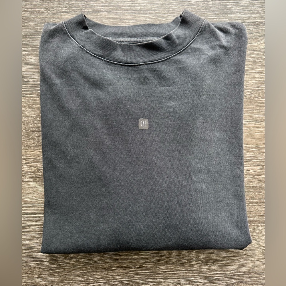 Yeezy GAP shortsleeved tee